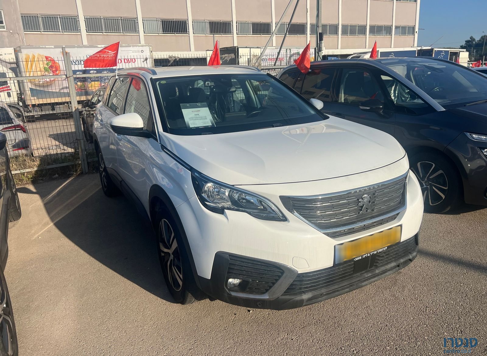 2021' Peugeot 5008 פיג'ו photo #1