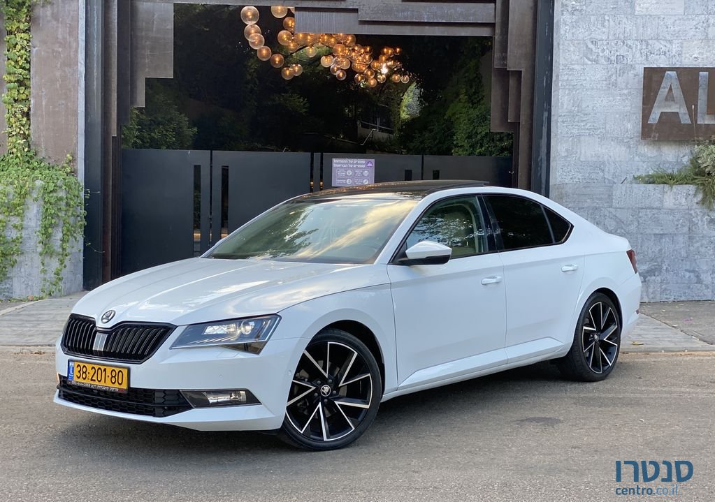 2017' Skoda Superb סקודה סופרב photo #6