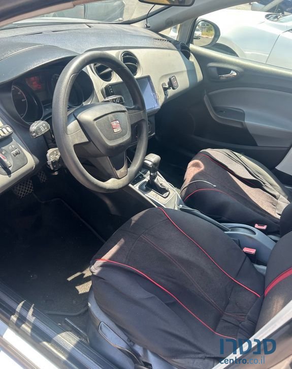 2012' SEAT Ibiza סיאט איביזה photo #3