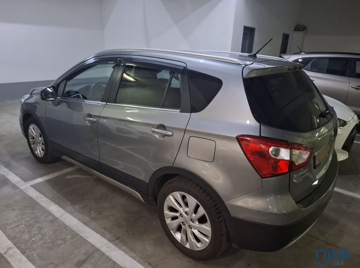 2018' Suzuki SX4 סוזוקי קרוסאובר photo #1