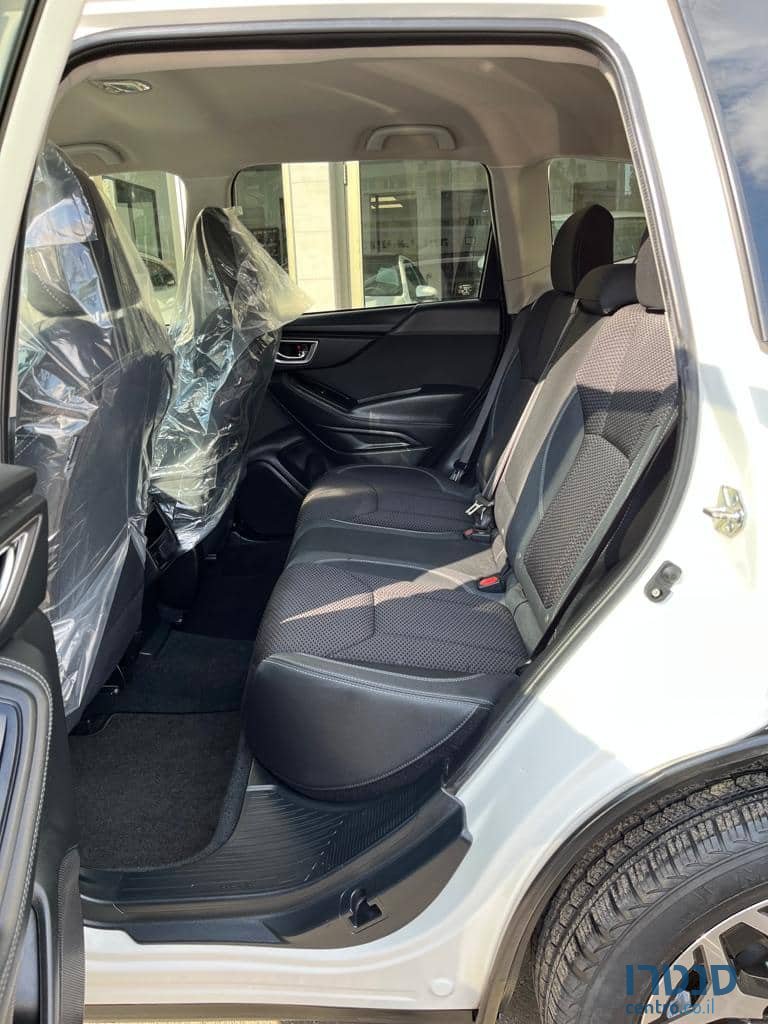 2019' Subaru Forester photo #6