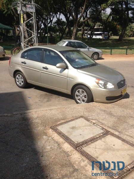 2008' Hyundai Accent photo #1