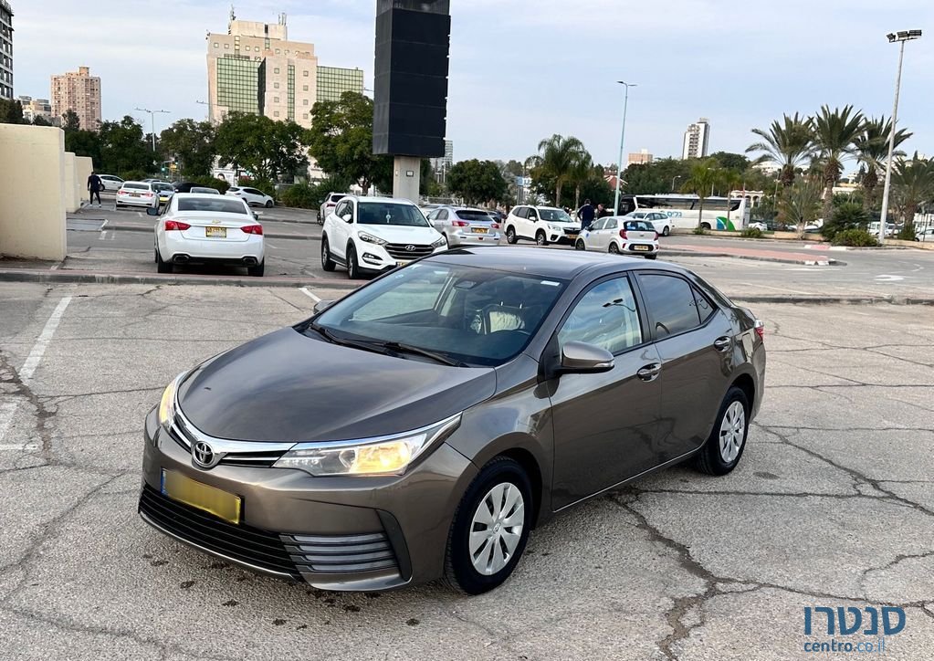 2018' Toyota Corolla טויוטה קורולה photo #4