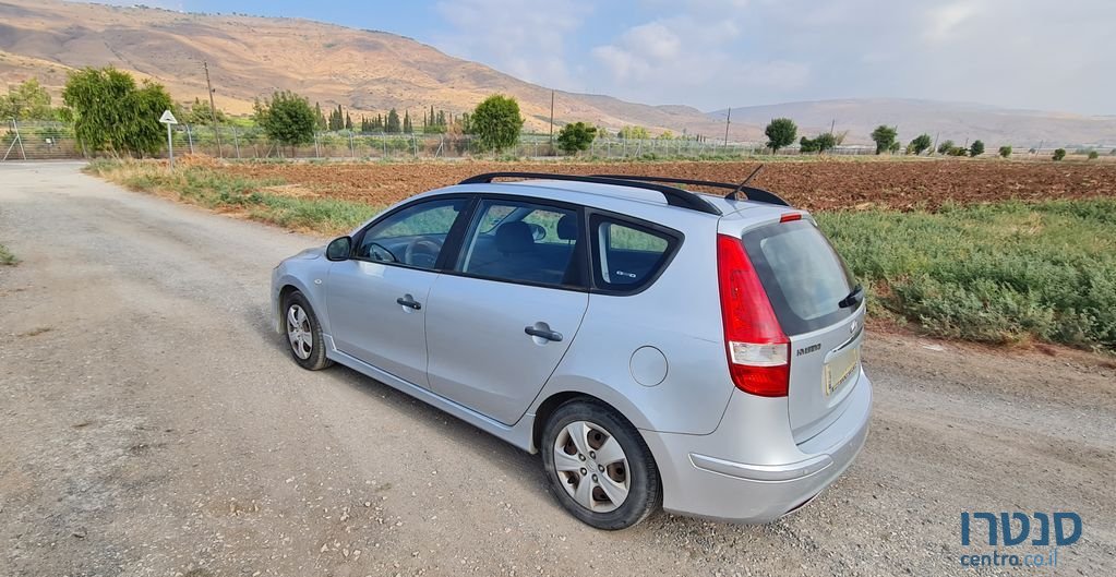 2010' Hyundai I30Cw יונדאי photo #5