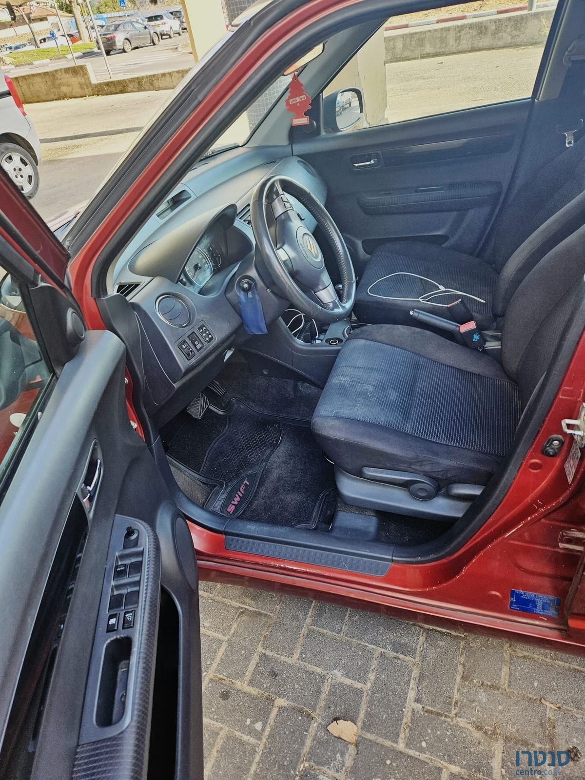 2008' Suzuki Swift סוזוקי סוויפט photo #5