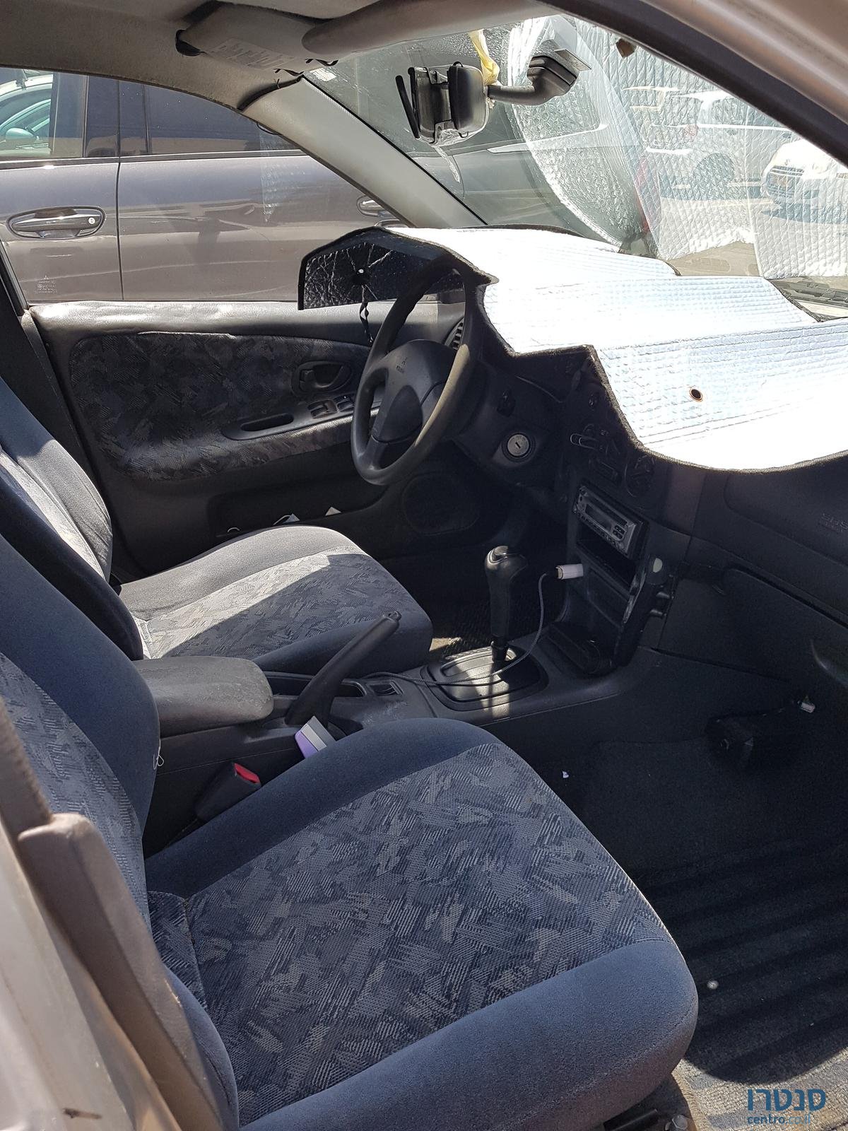 2000' Mitsubishi Lancer GLX photo #1