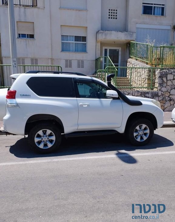 2011' Toyota Land Cruiser טויוטה לנד קרוזר photo #1