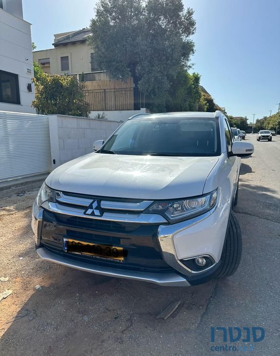 2016' Mitsubishi Outlander מיצובישי אאוטלנדר photo #1