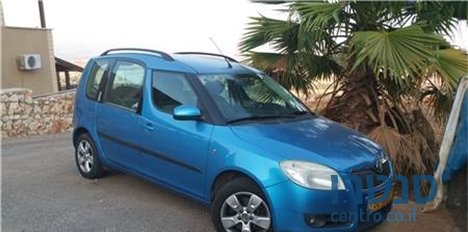 2008' Skoda Roomster photo #3