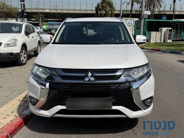 2018' Mitsubishi Outlander מיצובישי אאוטלנדר photo #2