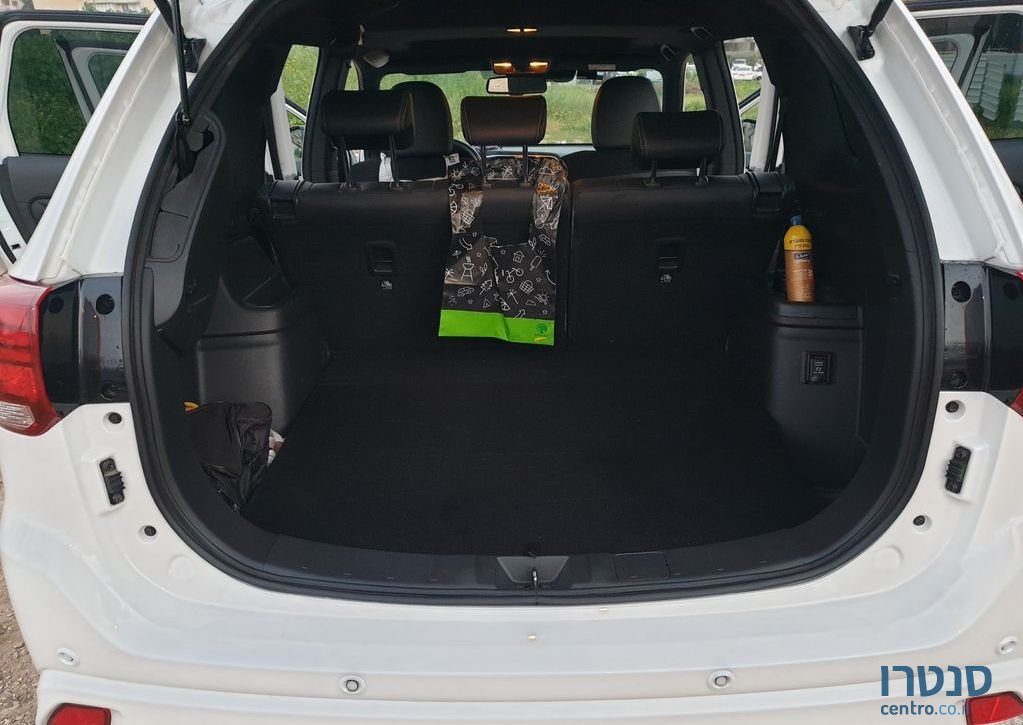 2020' Mitsubishi Outlander מיצובישי אאוטלנדר photo #4