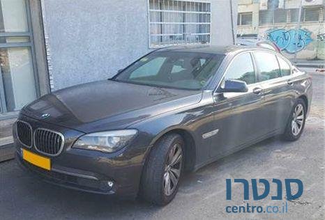 2010' BMW 750Ia photo #1