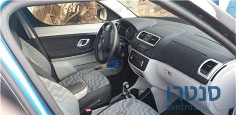 2008' Skoda Roomster photo #4