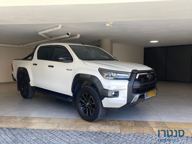 2022' Toyota Hilux 4x4 טויוטה היילקס photo #2