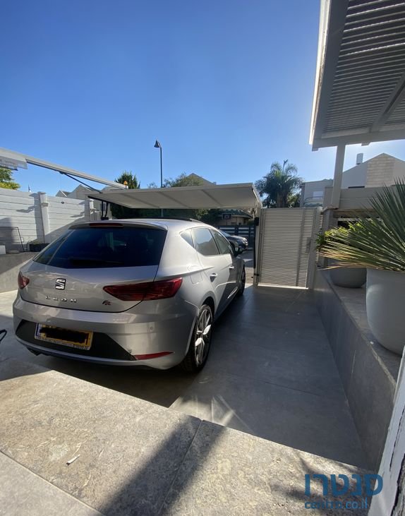 2019' SEAT Leon סיאט לאון photo #5