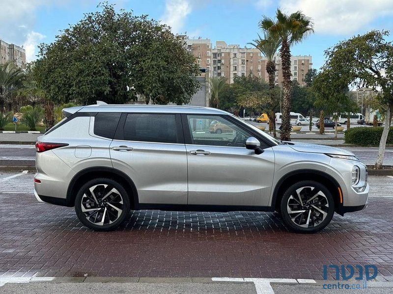 2023' Mitsubishi Outlander מיצובישי אאוטלנדר photo #4