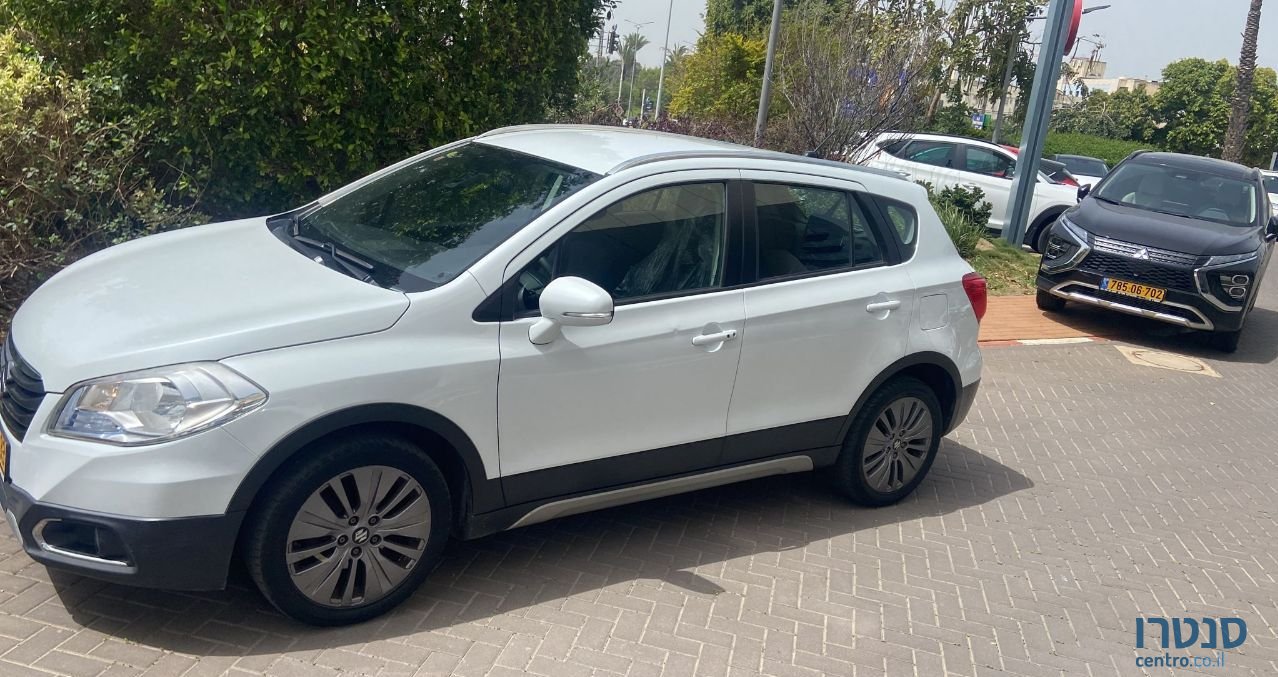 2015' Suzuki SX4 סוזוקי Sx4 קרוסאובר photo #2