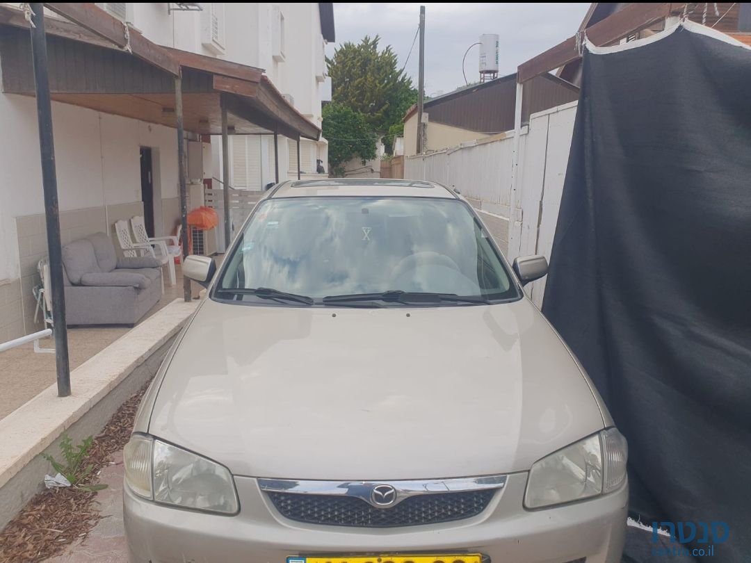 2000' Mazda 323 מאזדה לאנטיס photo #1