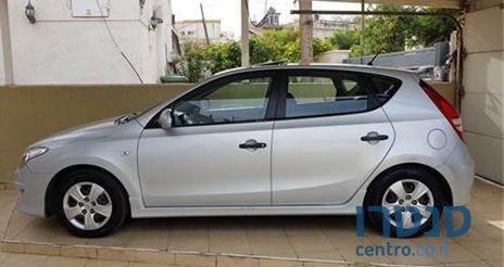 2011' Hyundai I30 יונדאי photo #3