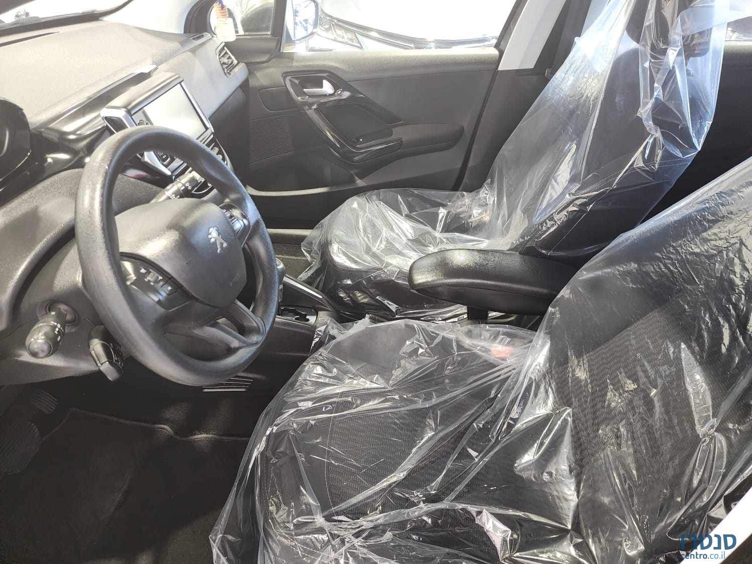 2020' Peugeot 208 ACTIVE photo #4