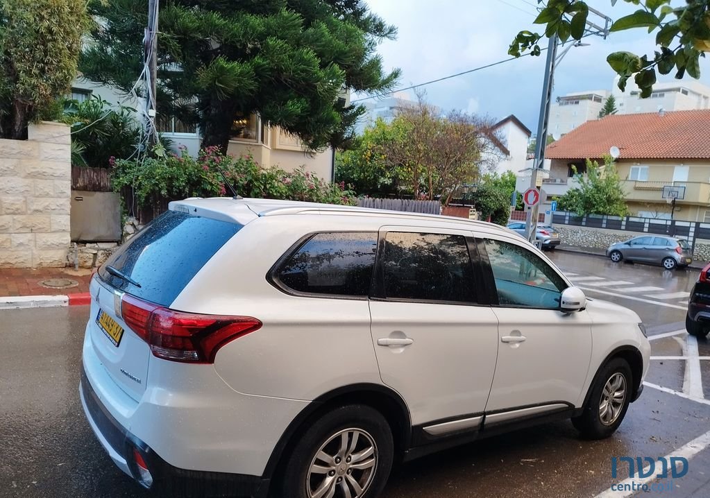 2016' Mitsubishi Outlander מיצובישי אאוטלנדר photo #4
