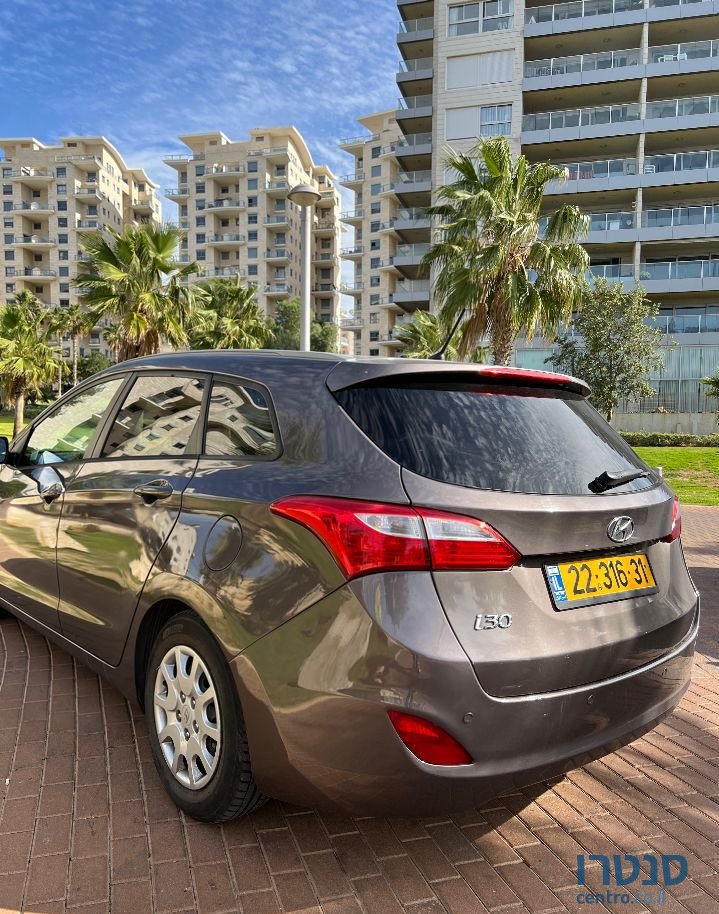 2014' Hyundai I30Cw יונדאי photo #4