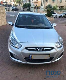 2013' Hyundai i25 יונדאי photo #3