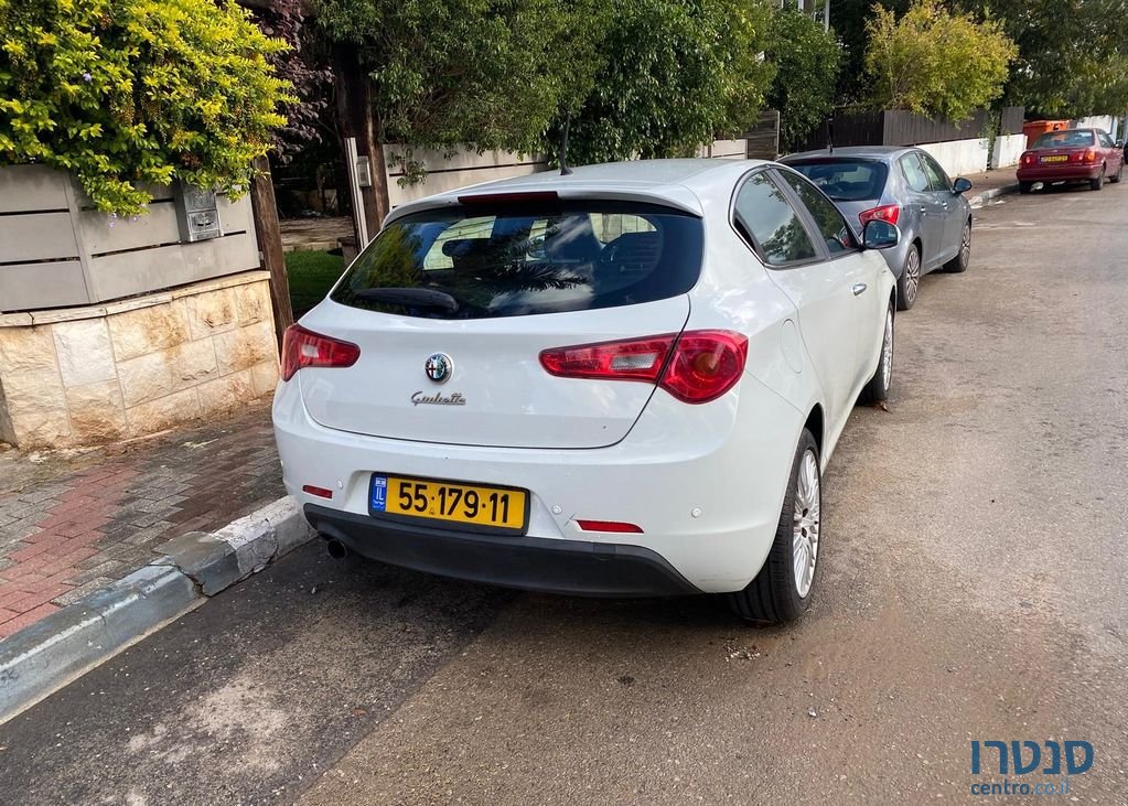 2013' Alfa Romeo Giulietta אלפא רומיאו ג'ולייטה photo #2