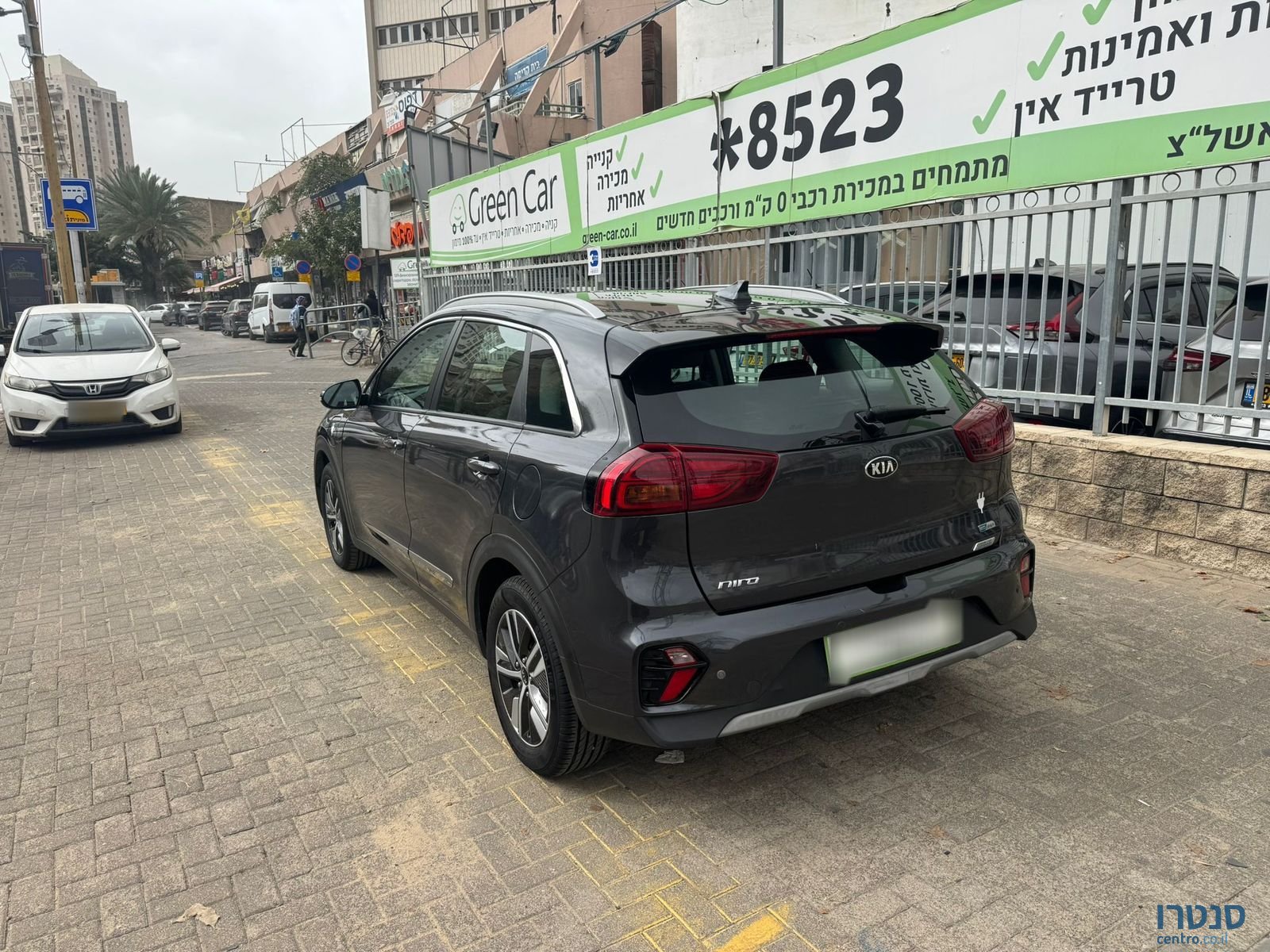 2020' Kia Niro photo #5