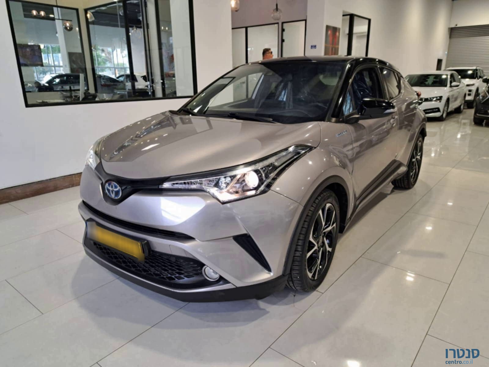 2017' Toyota C-HR photo #1