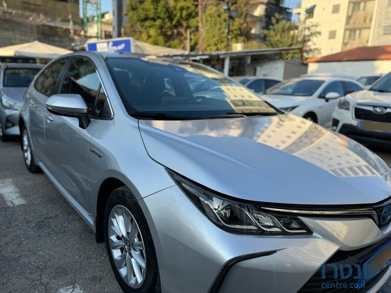 2019' Toyota Corolla טויוטה קורולה photo #2