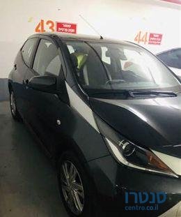 2017' Toyota Aygo טויוטה אייגו photo #2