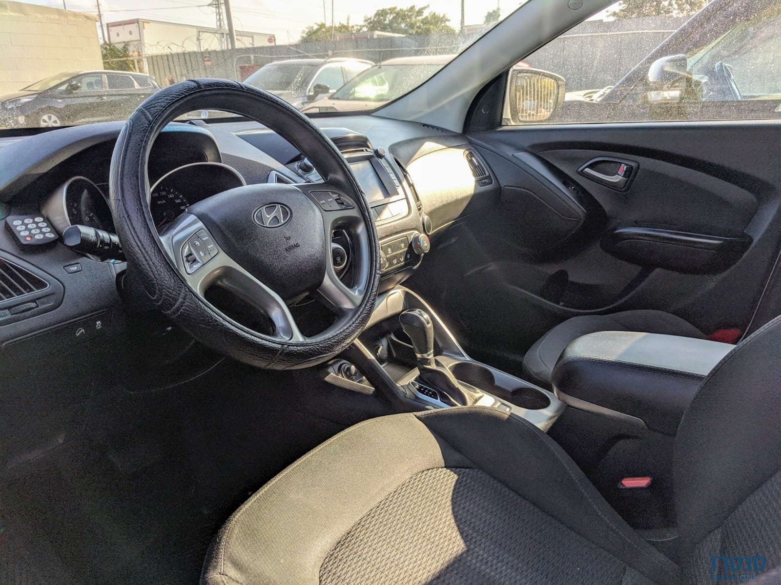 2014' Hyundai ix35 photo #3