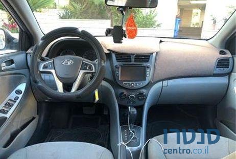 2013' Hyundai i25 יונדאי photo #1