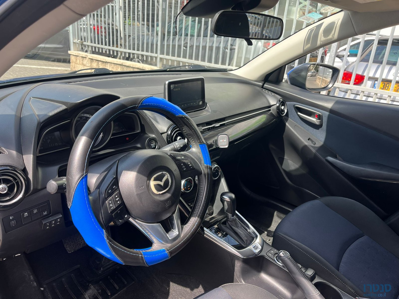 2016' Mazda 2 photo #3