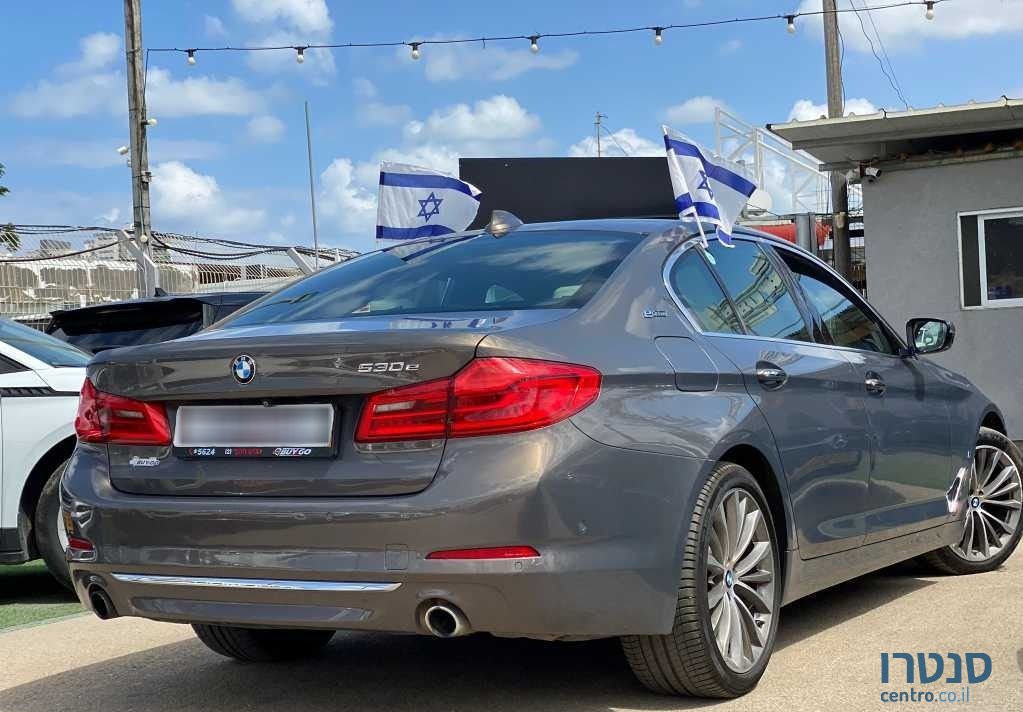 2018' BMW 5 Series ב.מ.וו סדרה 5 photo #4