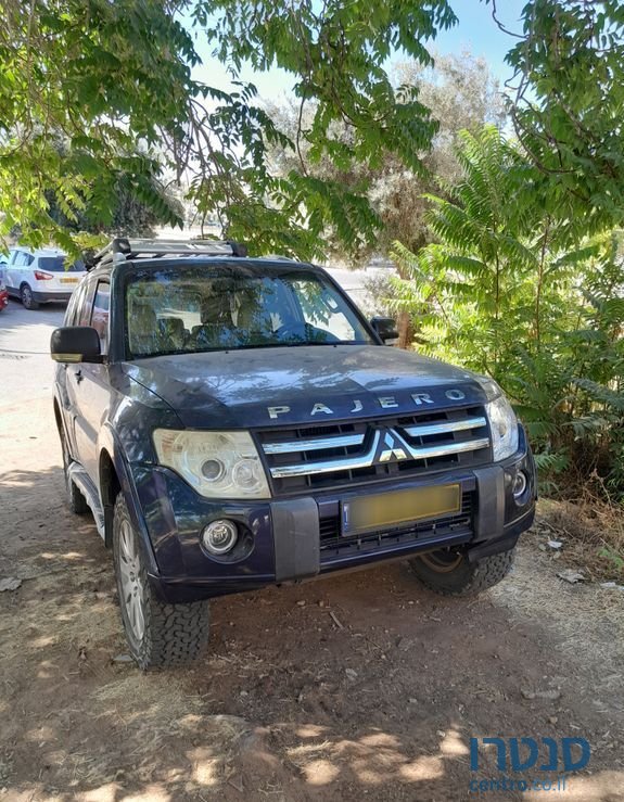 2008' Mitsubishi Pajero מיצובישי פג'רו photo #4