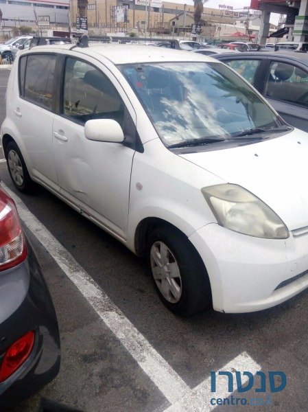 2007' Daihatsu Sirion photo #1