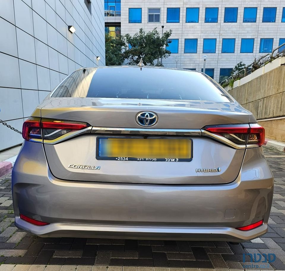 2019' Toyota Corolla photo #4