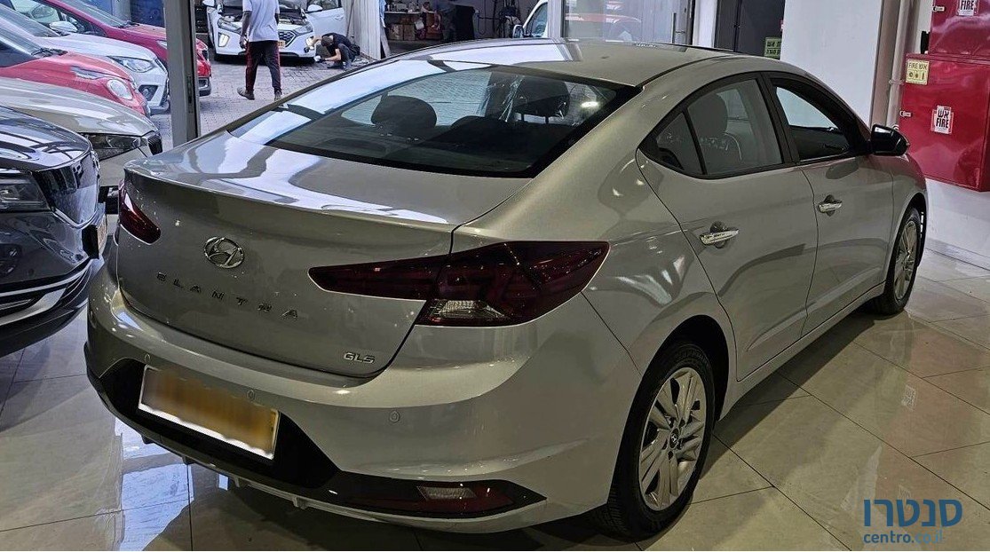 2020' Hyundai Elantra photo #2