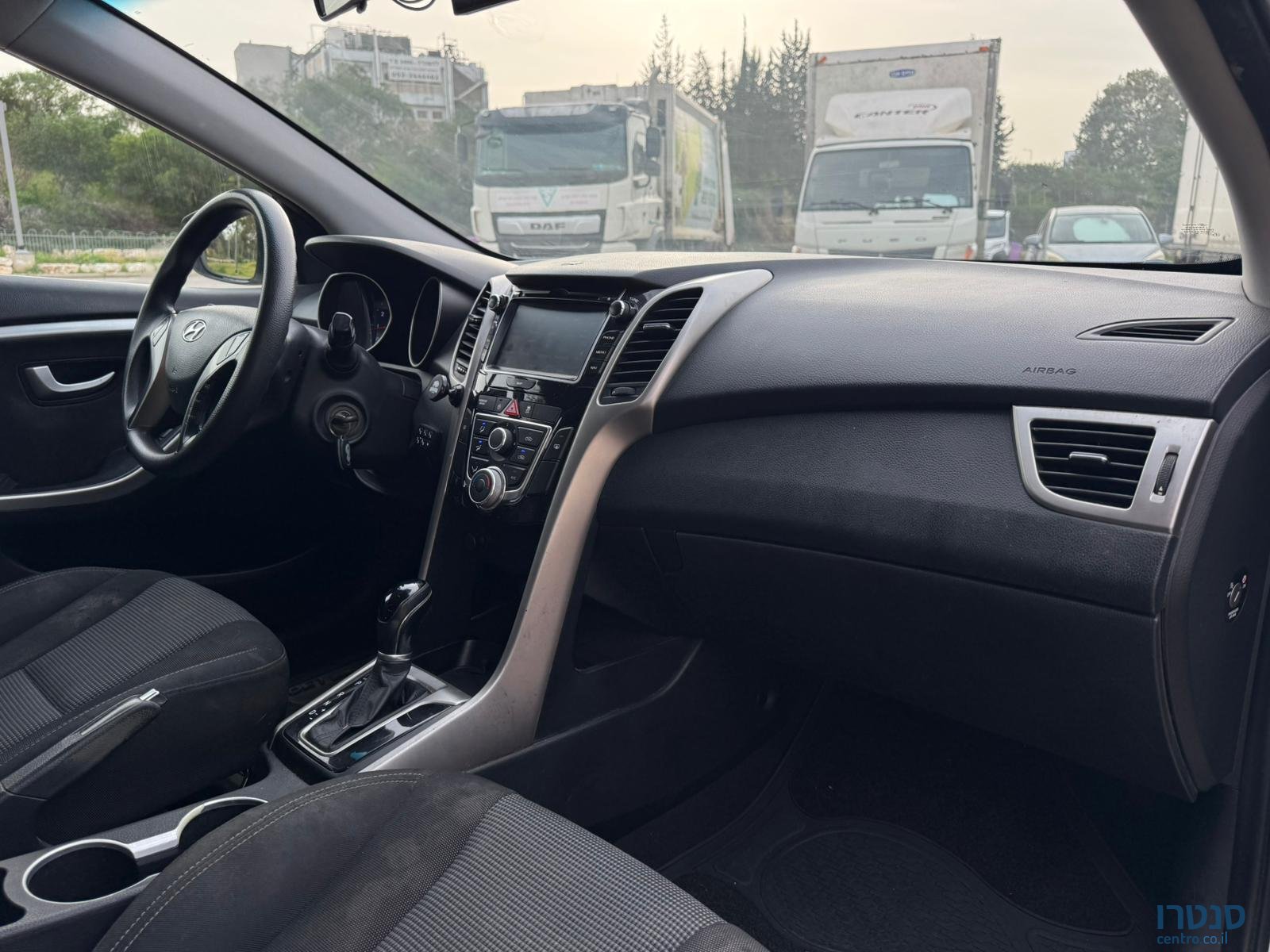 2014' Hyundai i30 CW photo #5