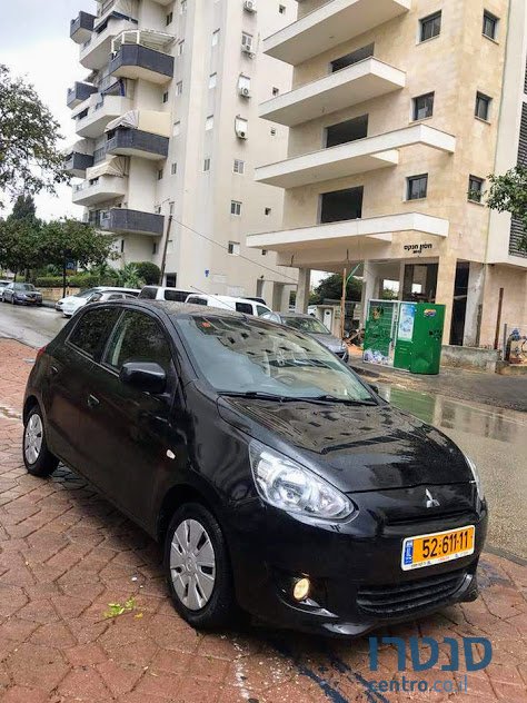 2015' Mitsubishi Space Star photo #1