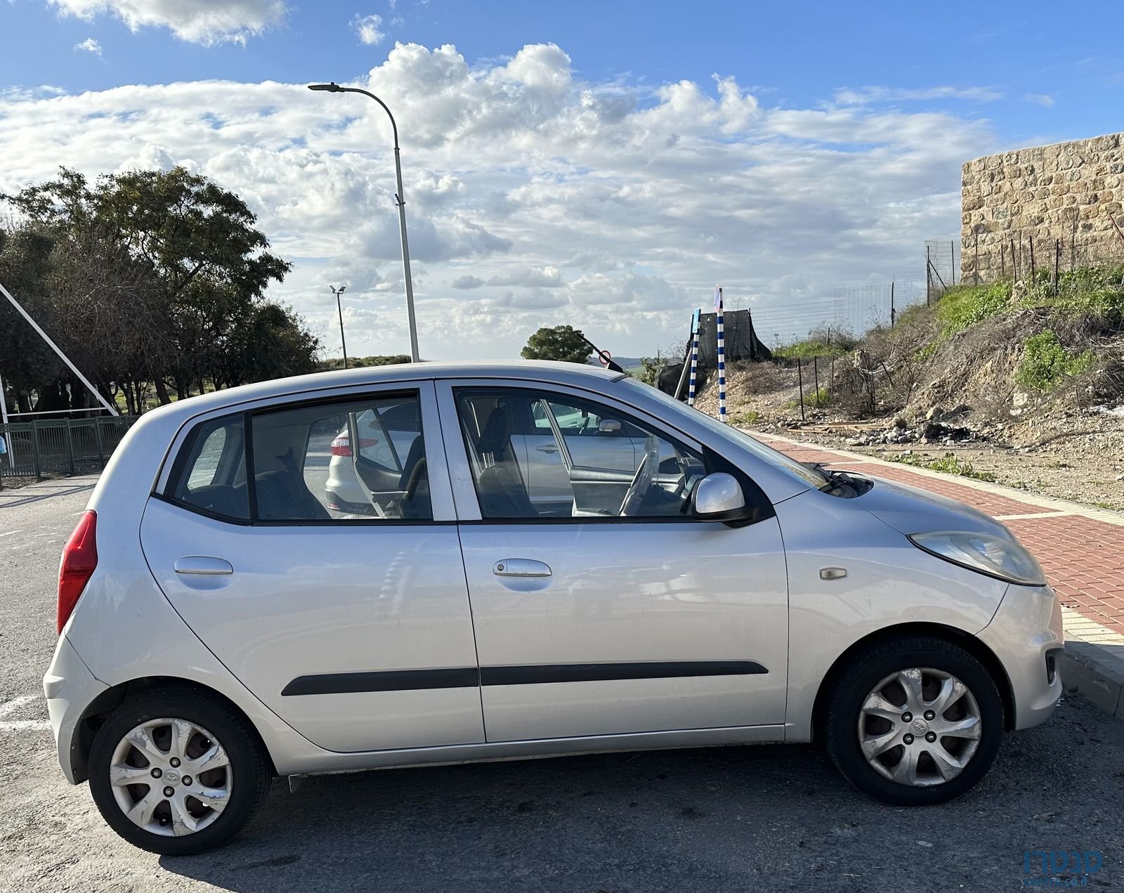 2012' Hyundai i10 יונדאי photo #3