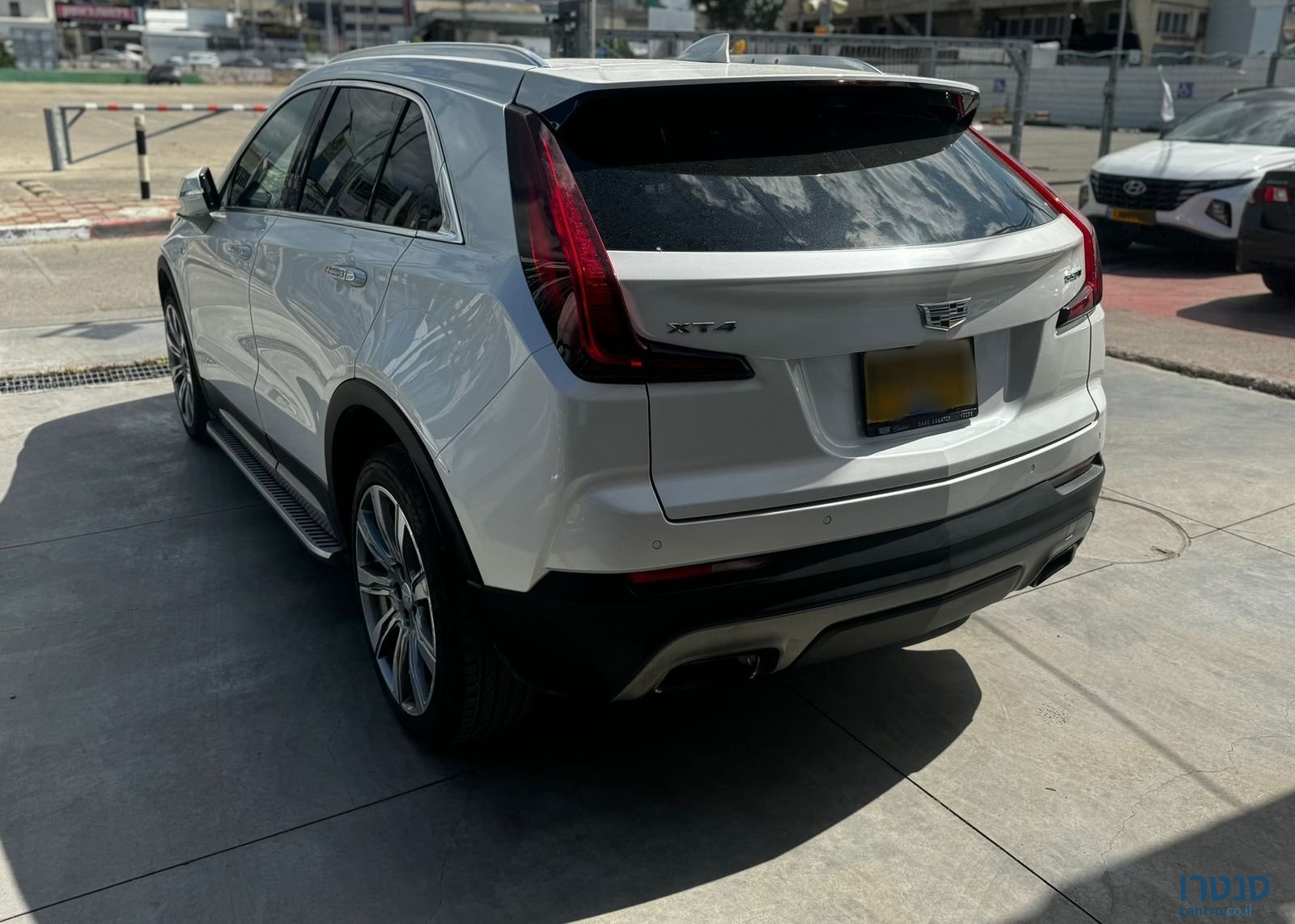 2022' Cadillac XT4 קאדילק photo #5