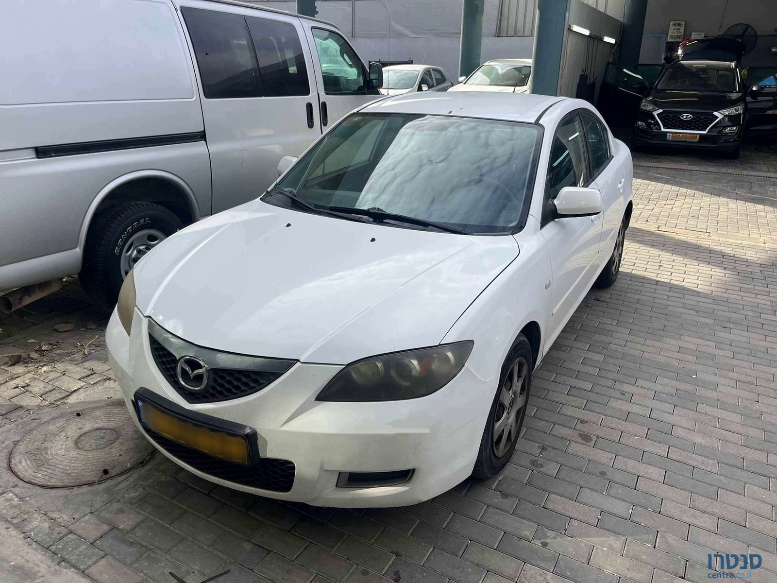 2008' Mazda 3 photo #1