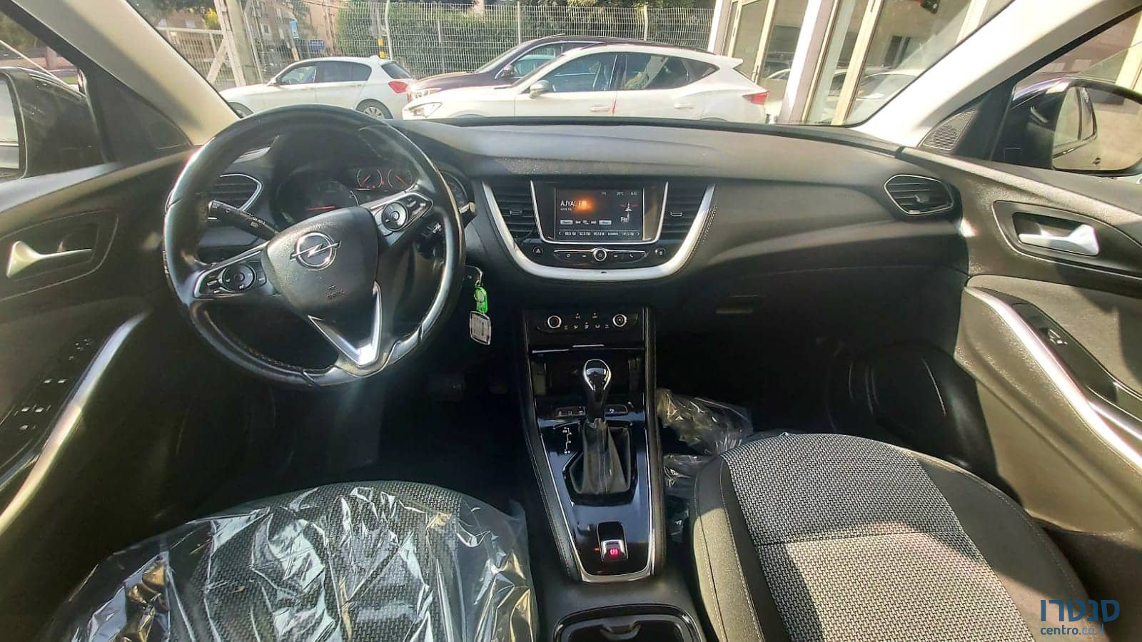 2018' Opel Grandland X photo #5