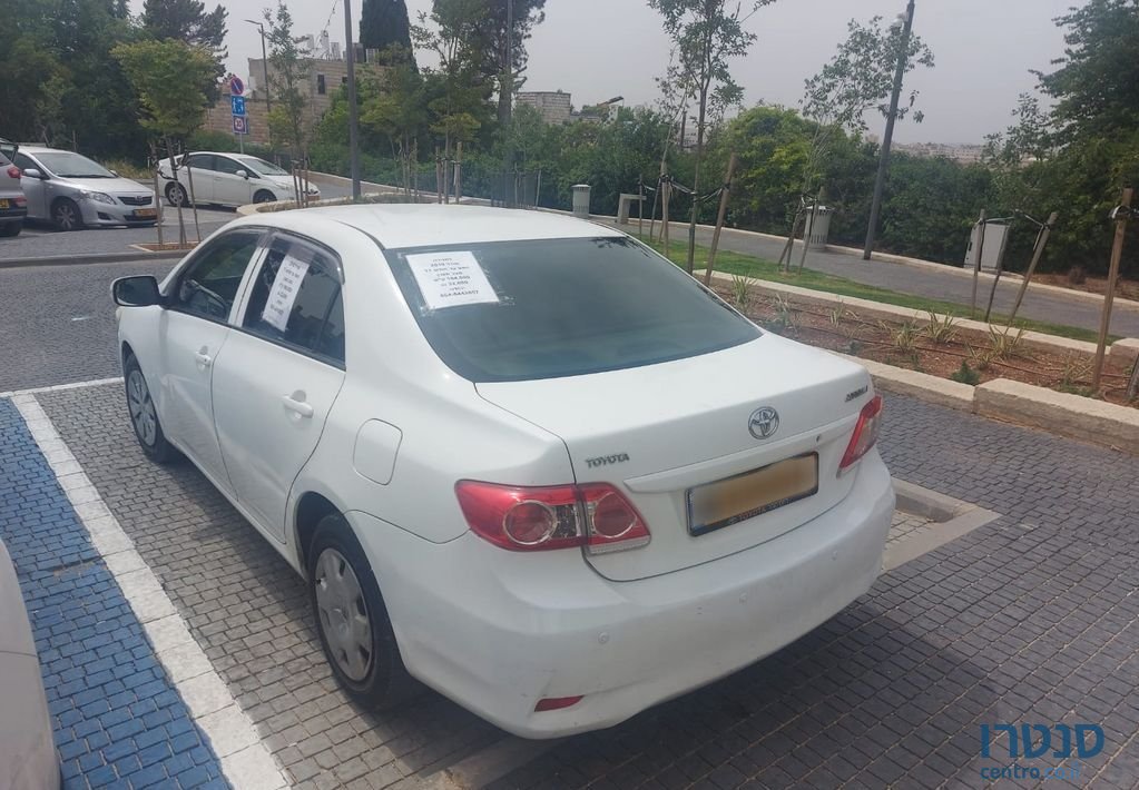2010' Toyota Corolla טויוטה קורולה photo #5