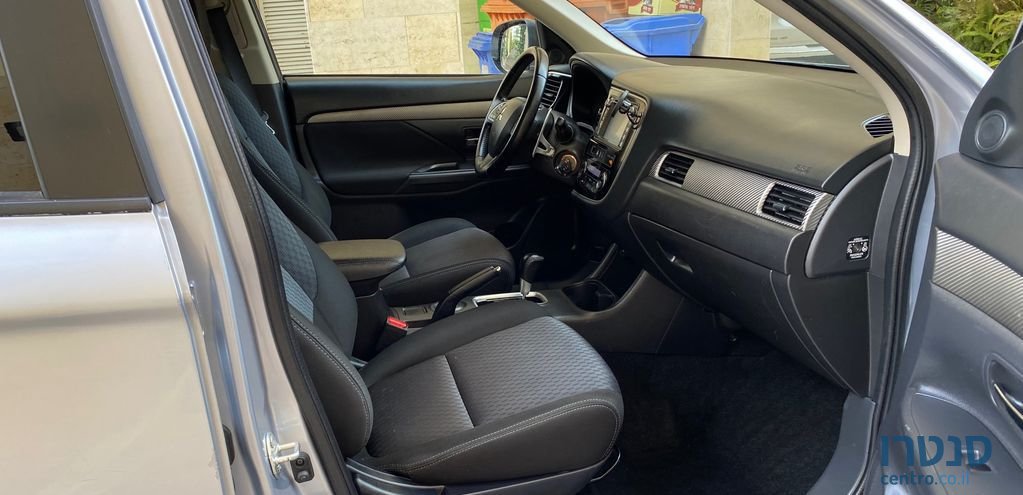 2014' Mitsubishi Outlander מיצובישי אאוטלנדר photo #6