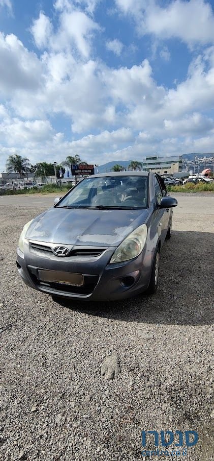 2009' Hyundai i20 יונדאי photo #2