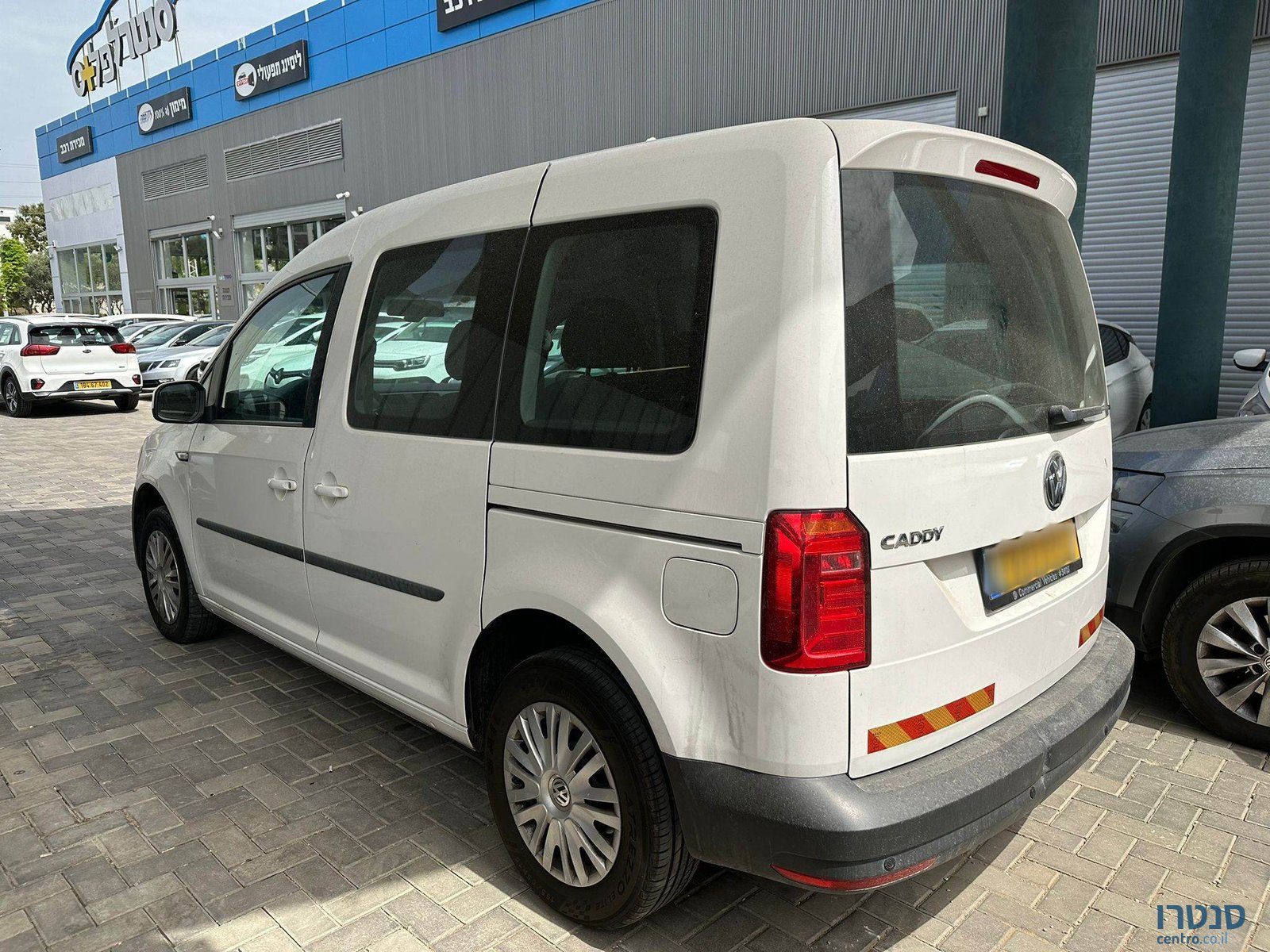 2019' Volkswagen Caddy photo #3
